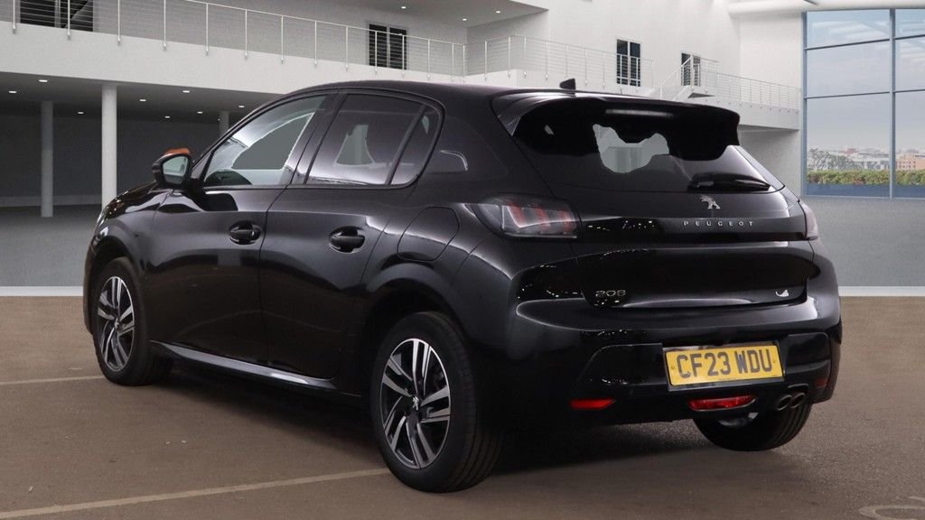 Used Peugeot 208 2023 for sale - 76417688: Photo 3