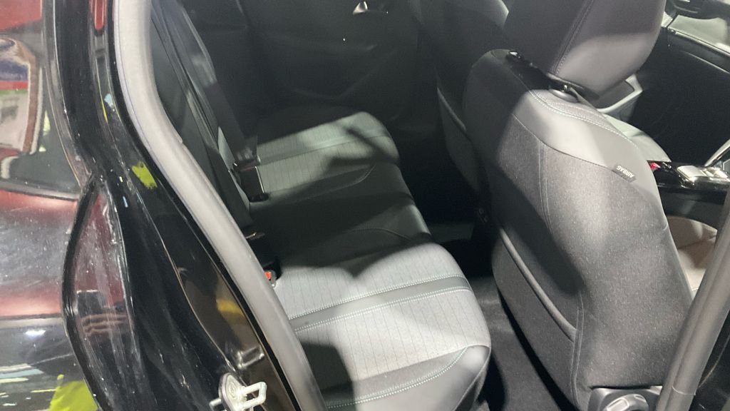 Used Peugeot 208 2023 for sale - 76417688: Photo 6