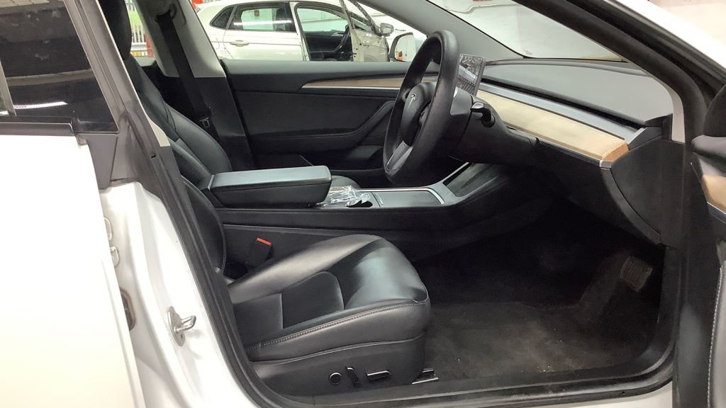 Used Tesla Model 3 2022 for sale - 76923840: Photo 5