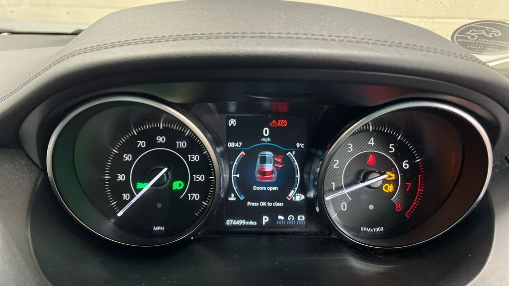 Used Jaguar E-Pace 2018 for sale - 77967647: Photo 9