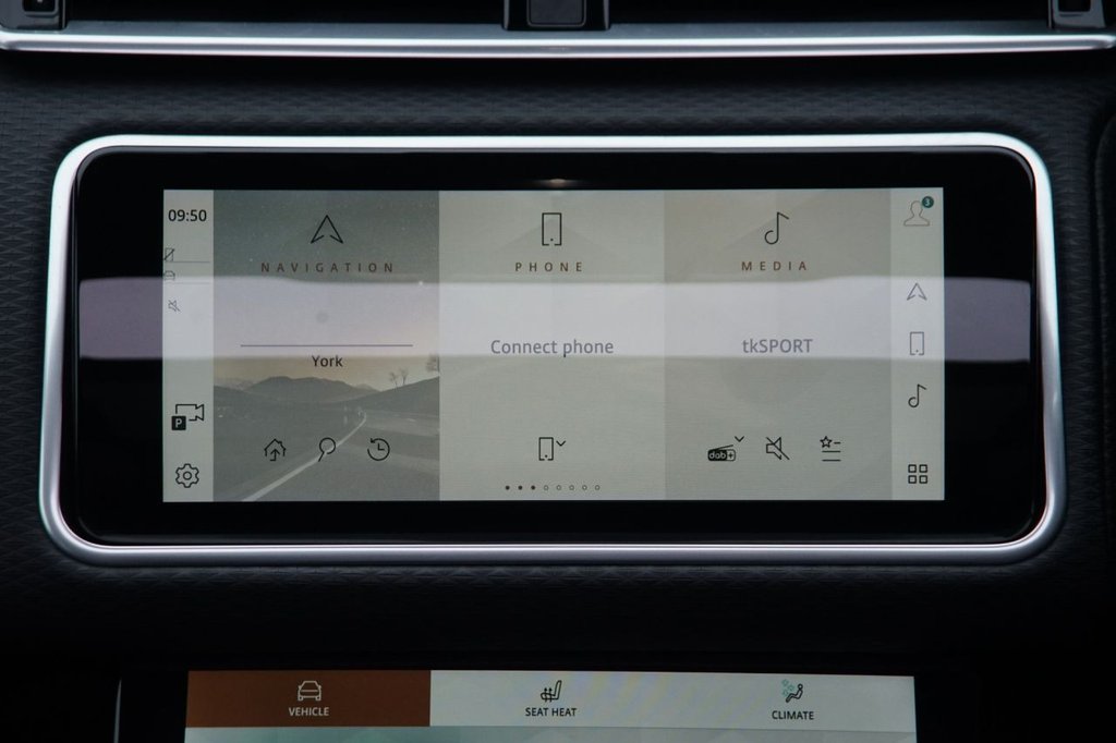 Used Land Rover Range Rover Velar 2022 for sale - 76546392: Photo 20