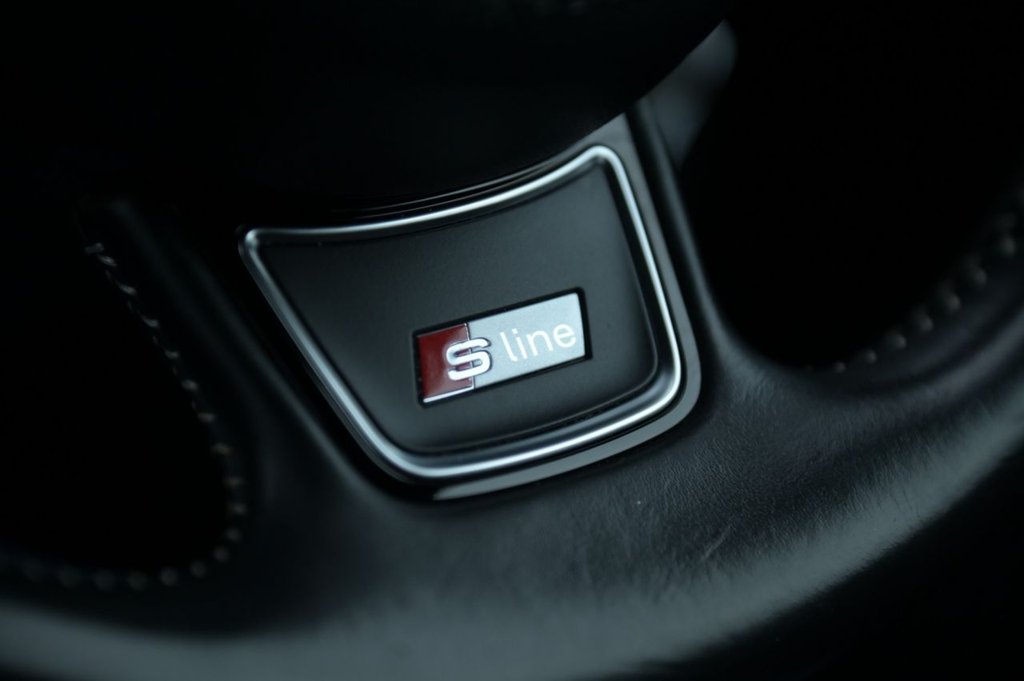 Used Audi Q3 2015 for sale - 76582832: Photo 12