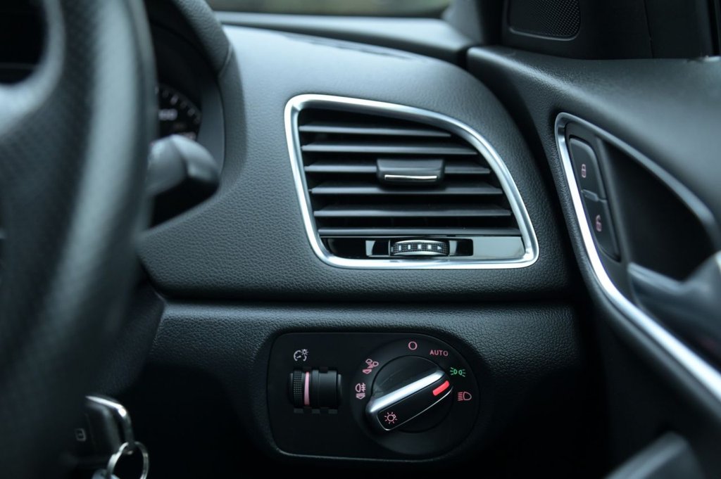 Used Audi Q3 2015 for sale - 76582832: Photo 15