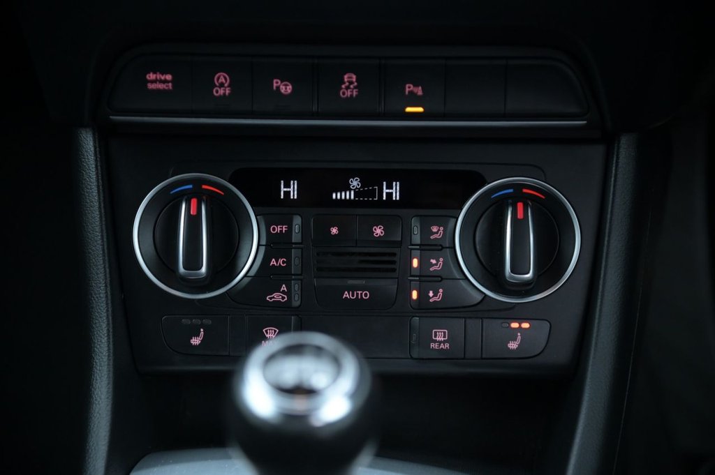 Used Audi Q3 2015 for sale - 76582832: Photo 19