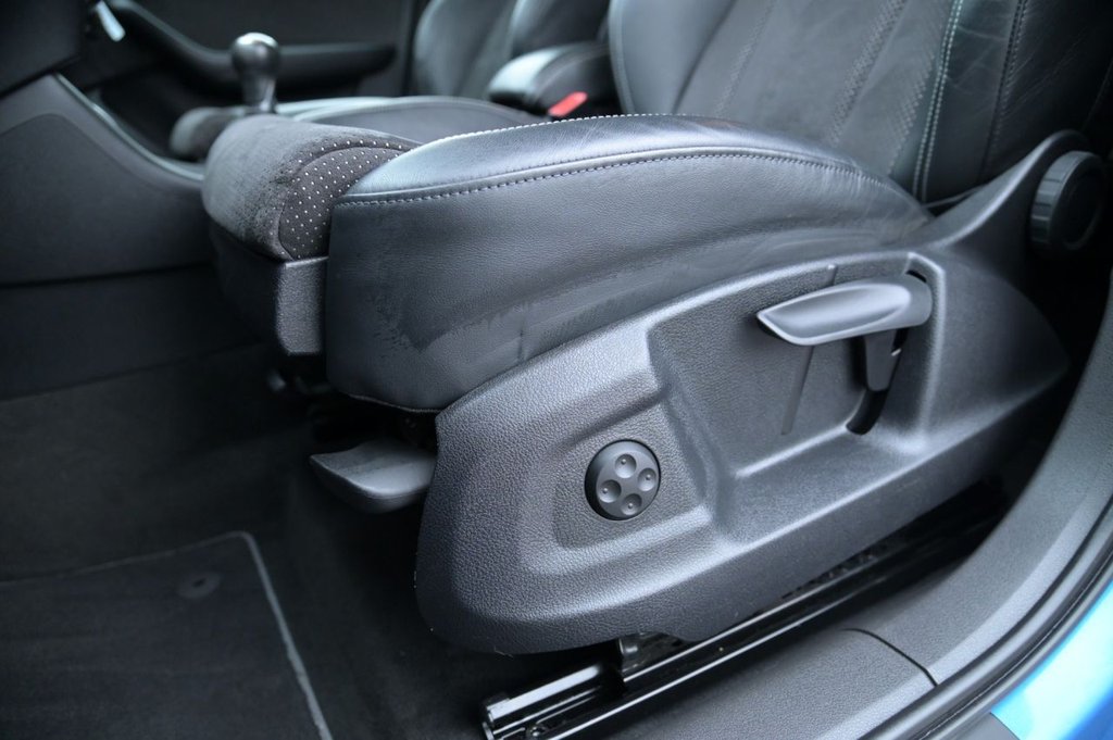 Used Audi Q3 2015 for sale - 76582832: Photo 25