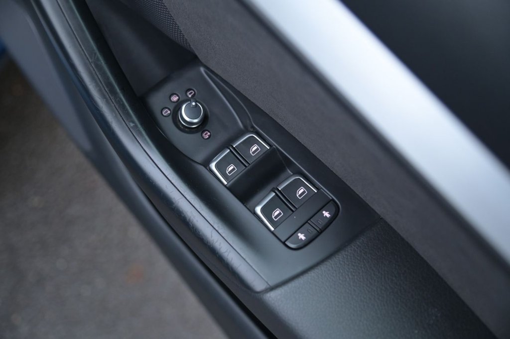 Used Audi Q3 2015 for sale - 76582832: Photo 27