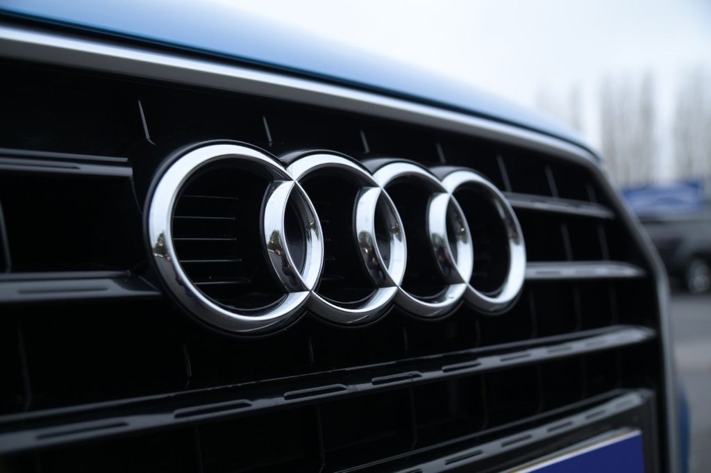 Used Audi Q3 2015 for sale - 76582832: Photo 35