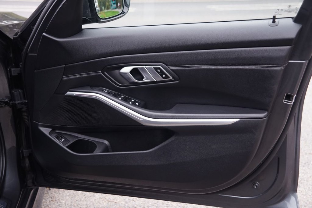 Used BMW 3 Series 2021 for sale - 75974010: Photo 28