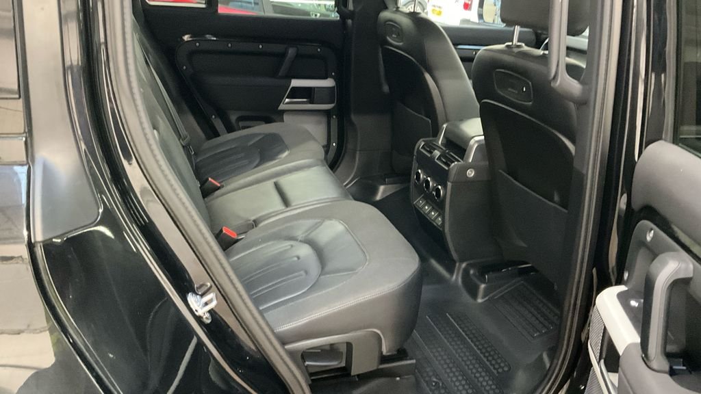 Used Land Rover Defender 2020 for sale - 77172011: Photo 8
