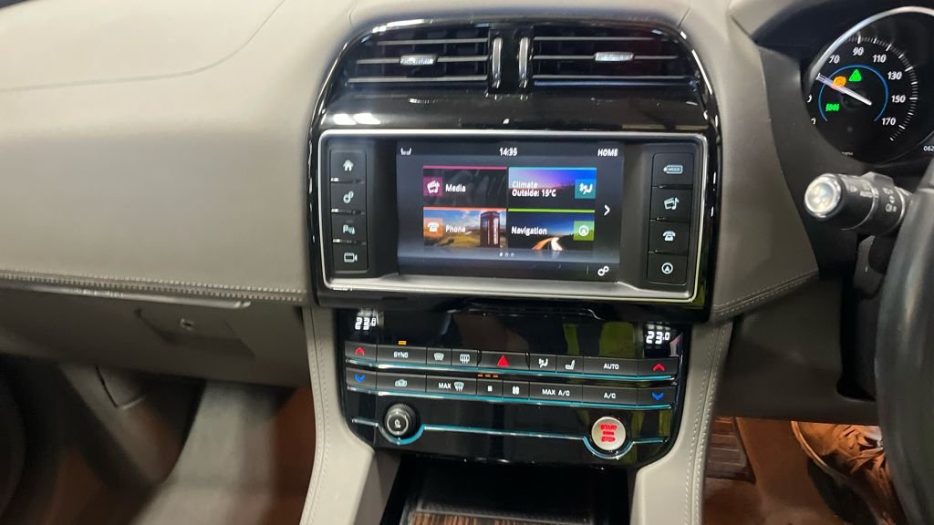 Used Jaguar F-Pace 2018 for sale - 78044817: Photo 10