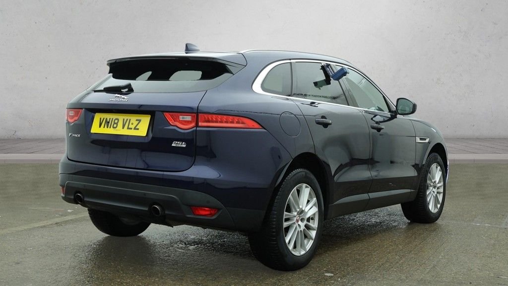 Used Jaguar F-Pace 2018 for sale - 78044817: Photo 2