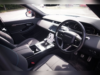 Used Land Rover Range Rover Evoque 2021 for sale - 75560045: Photo
