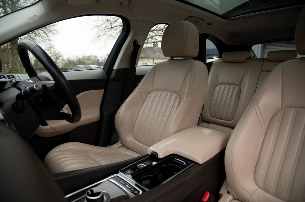 Used Jaguar F-Pace 2018 for sale - 76950200: Photo 23