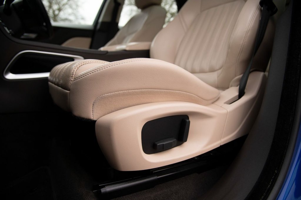 Used Jaguar F-Pace 2018 for sale - 76950200: Photo 24