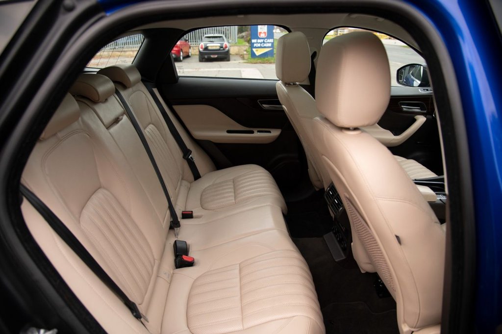 Used Jaguar F-Pace 2018 for sale - 76950200: Photo 31