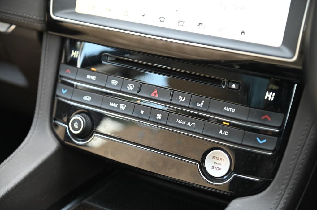 Used Jaguar F-Pace 2018 for sale - 76950200: Photo 7