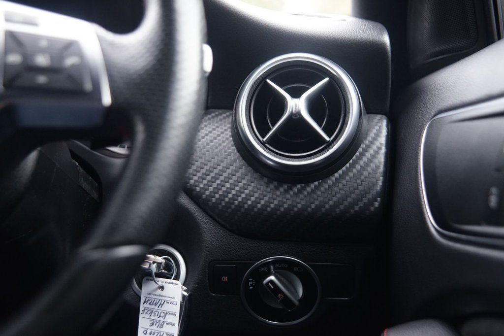 Used Mercedes-Benz A-Class 2015 for sale - 76147669: Photo 15