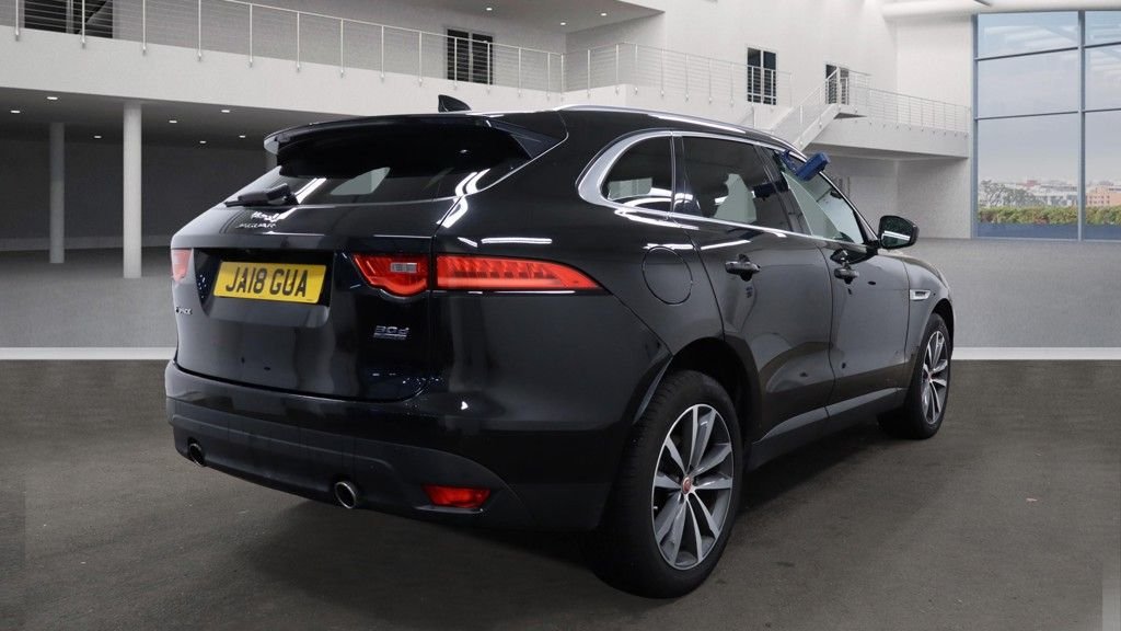 Used Jaguar F-Pace 2018 for sale - 76010013: Photo 2