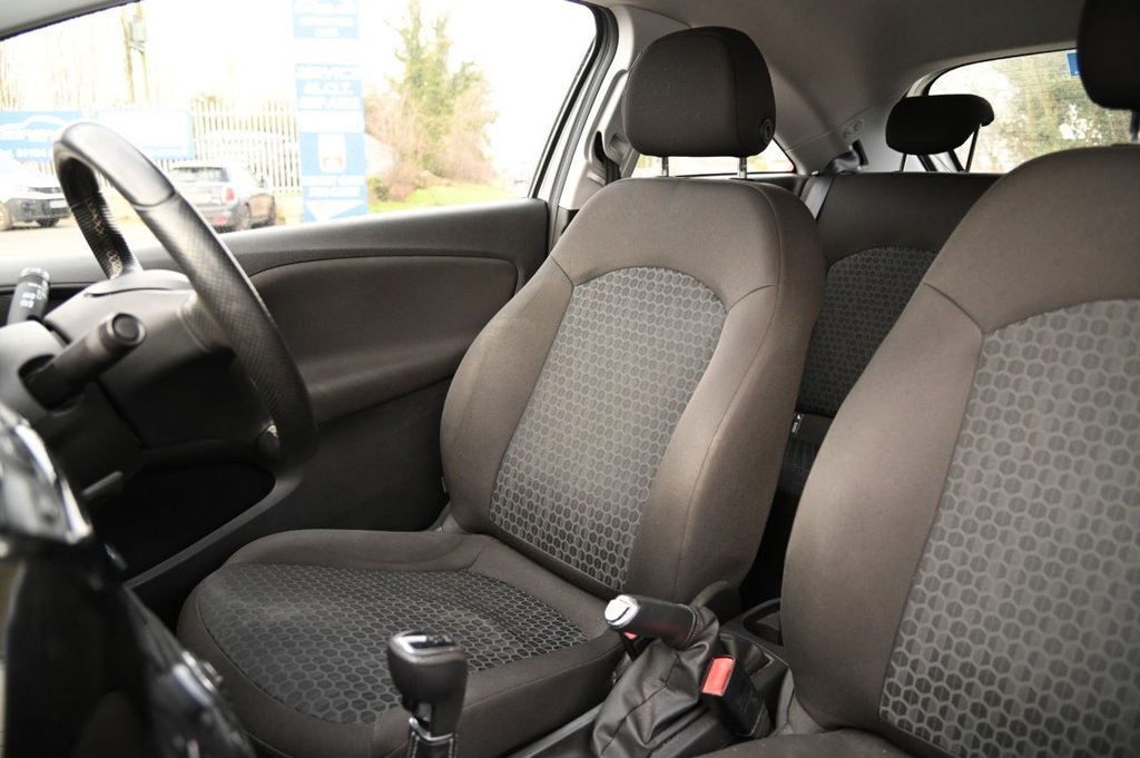 Used Vauxhall Corsa 2015 for sale - 77594071: Photo 2