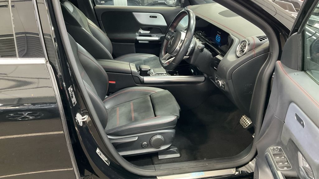 Used Mercedes-Benz EQA 2021 for sale - 76417509: Photo 5