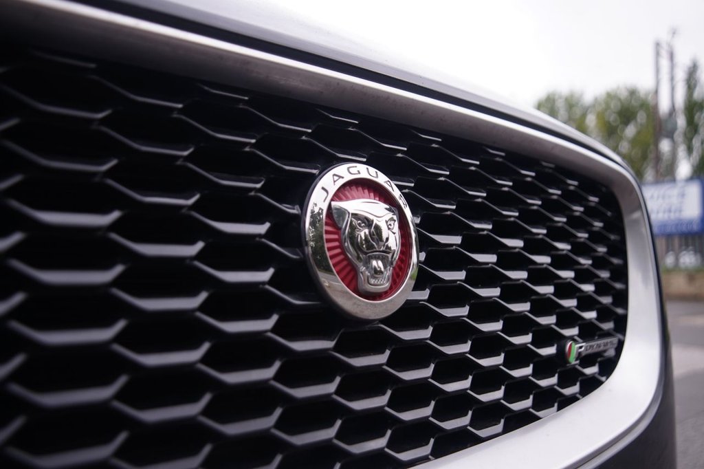 Used Jaguar E-Pace 2019 for sale - 75876903: Photo 30