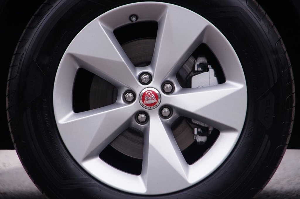 Used Jaguar E-Pace 2019 for sale - 75876903: Photo 35