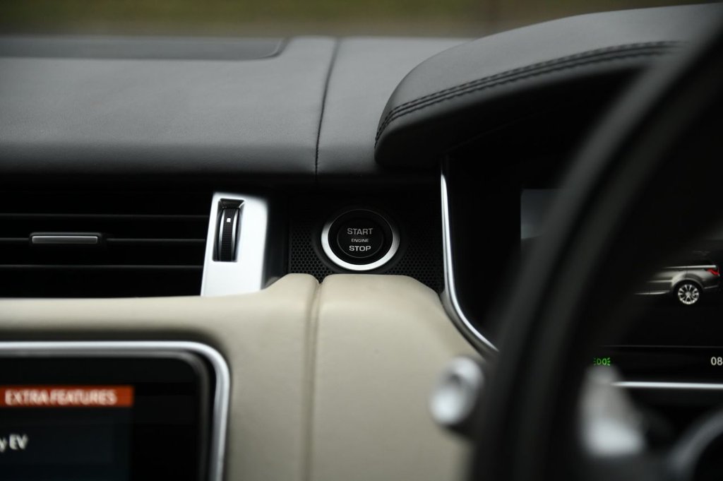 Used Land Rover Range Rover Sport 2018 for sale - 77422071: Photo 16