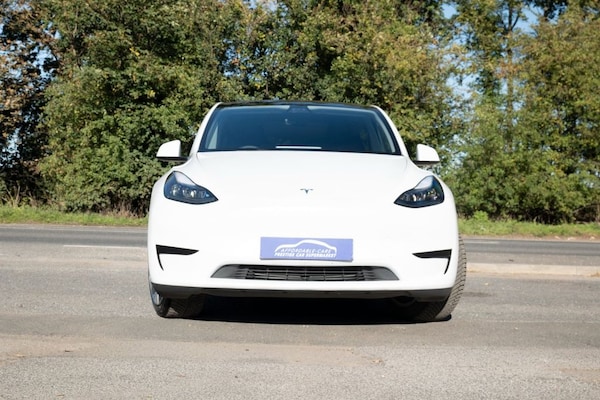 Used Tesla Model Y 2023 for sale - 75716204: Photo 2