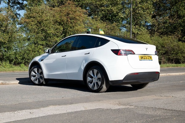 Used Tesla Model Y 2023 for sale - 75716204: Photo 4
