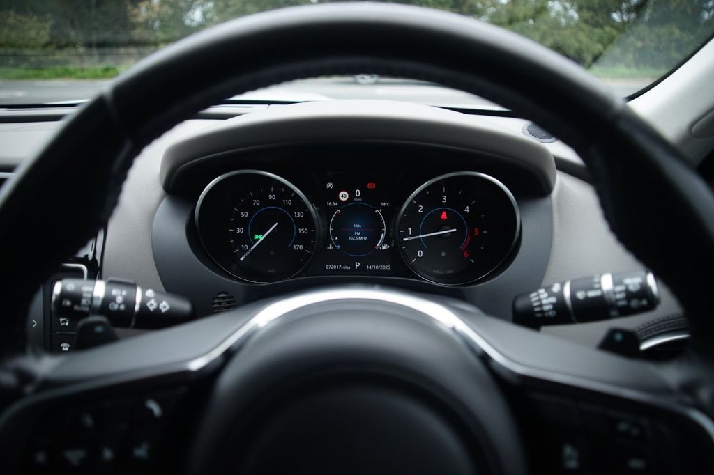 Used Jaguar F-Pace 2017 for sale - 76665492: Photo 13