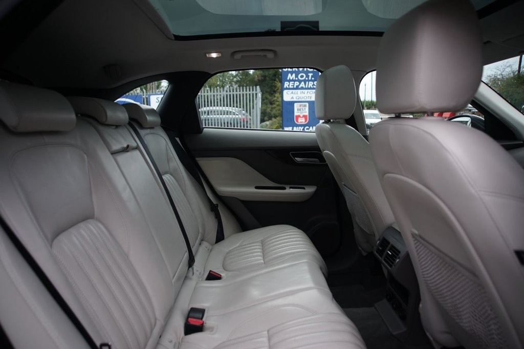 Used Jaguar F-Pace 2017 for sale - 76665492: Photo 28
