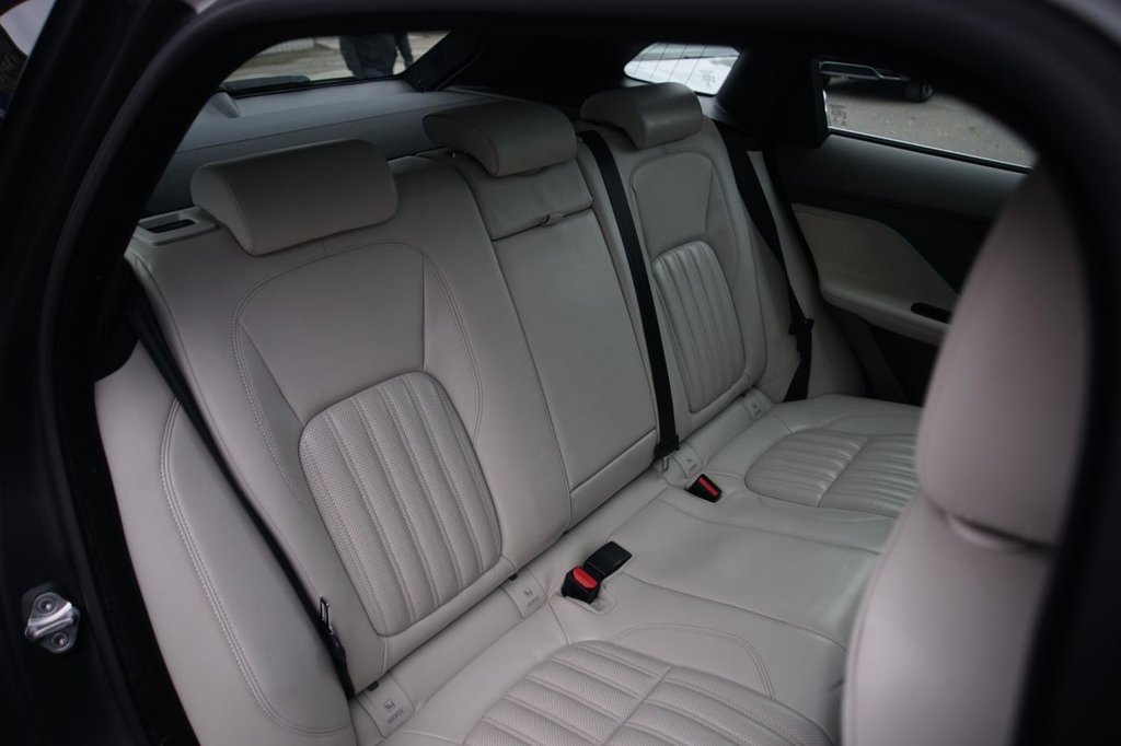 Used Jaguar F-Pace 2017 for sale - 76665492: Photo 29