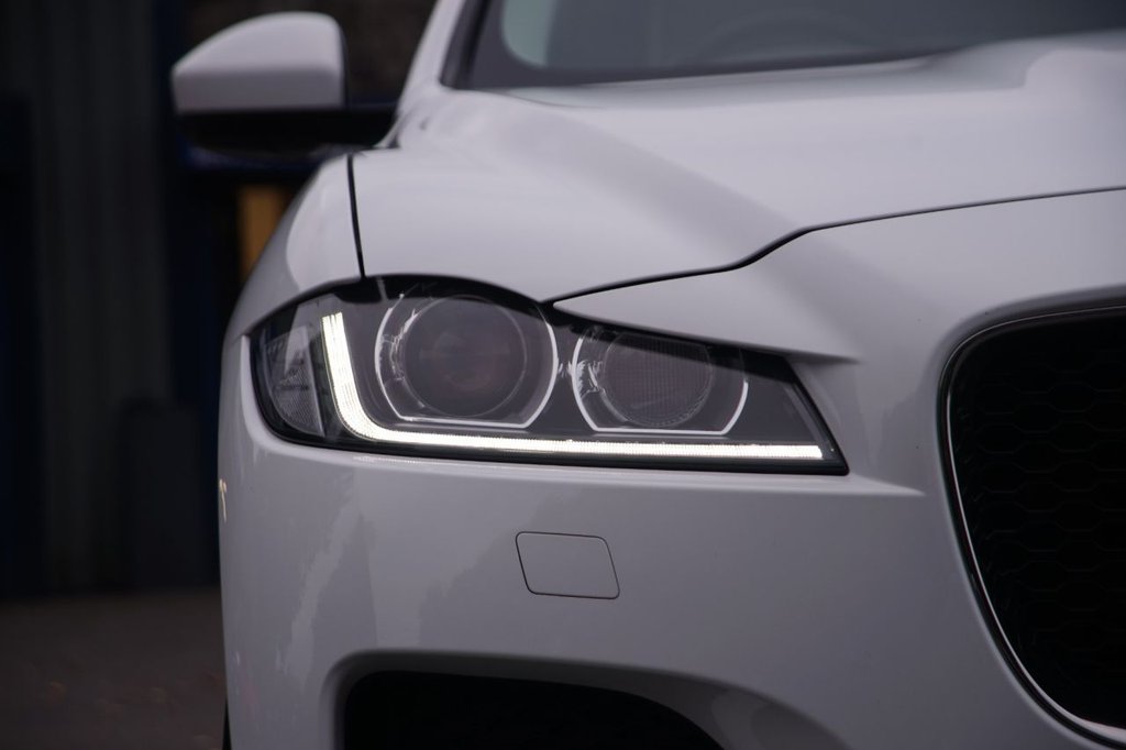 Used Jaguar F-Pace 2017 for sale - 76665492: Photo 31