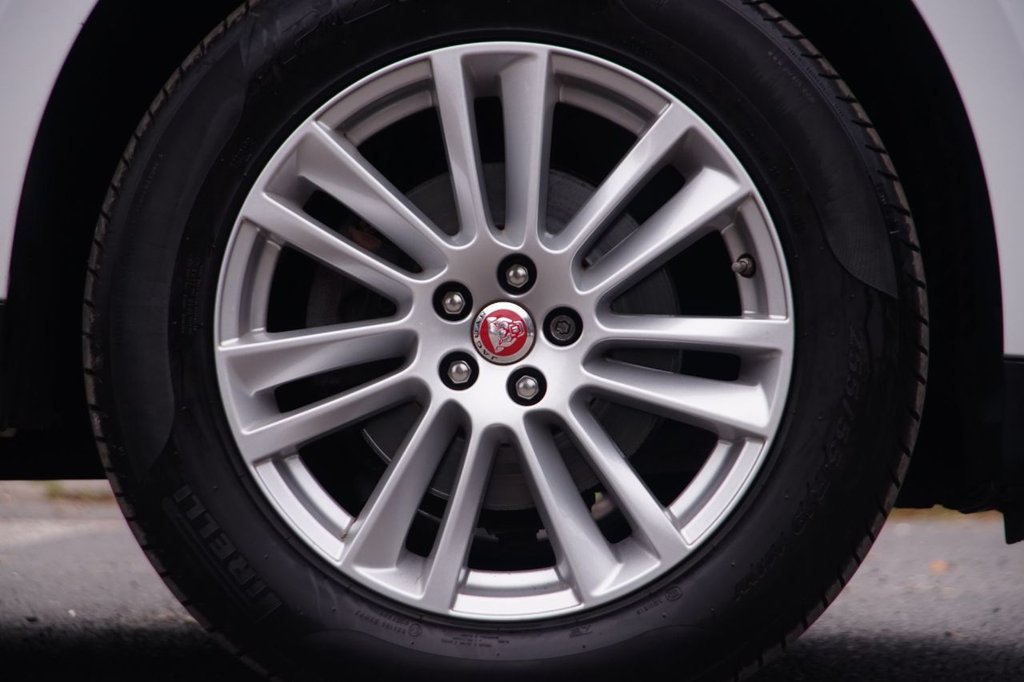 Used Jaguar F-Pace 2017 for sale - 76665492: Photo 34