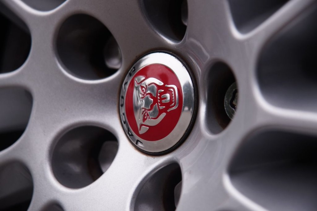 Used Jaguar F-Pace 2017 for sale - 76665492: Photo 36