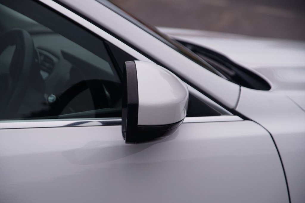 Used Jaguar F-Pace 2017 for sale - 76665492: Photo 38