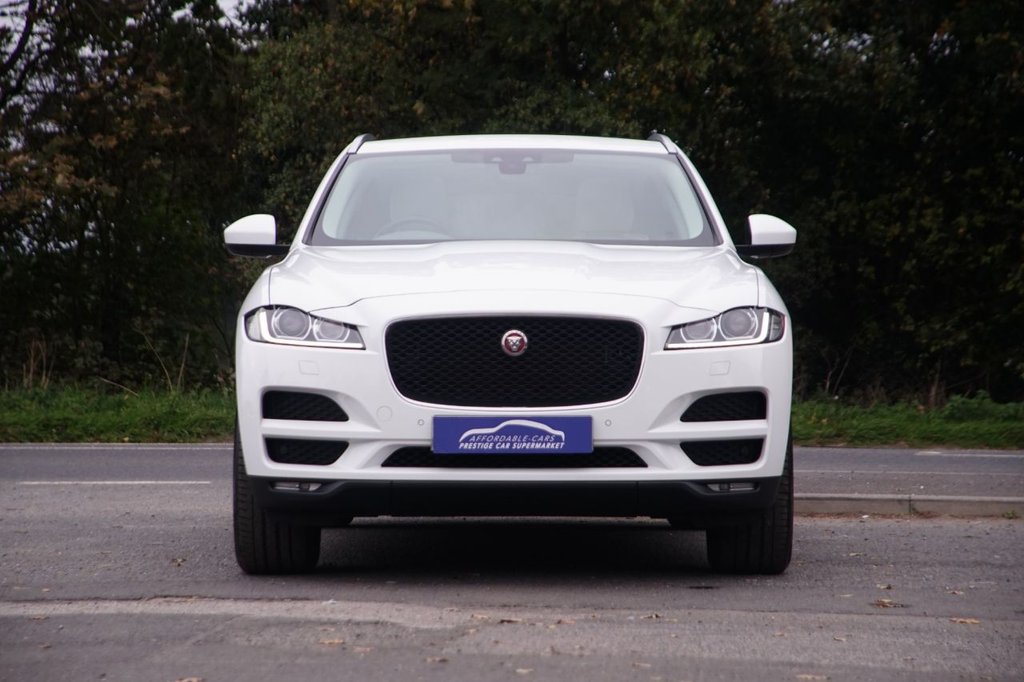 Used Jaguar F-Pace 2017 for sale - 76665492: Photo 4