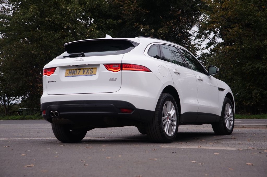 Used Jaguar F-Pace 2017 for sale - 76665492: Photo 7