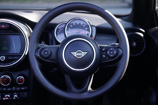 Used MINI Convertible 2018 for sale - 75410903: Photo 10