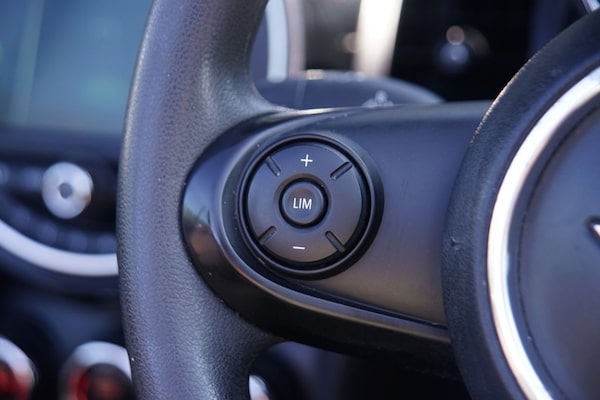 Used MINI Convertible 2018 for sale - 75410903: Photo 11
