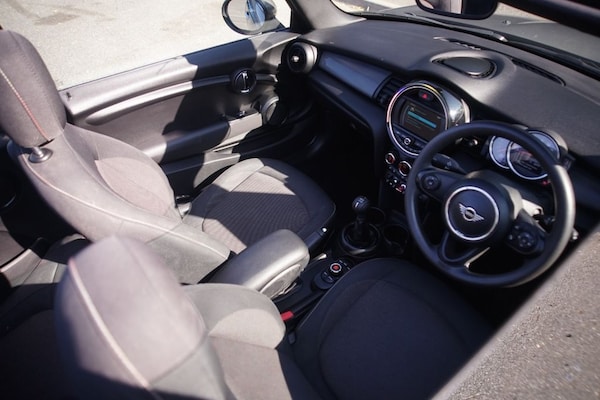 Used MINI Convertible 2018 for sale - 75410903: Photo 28