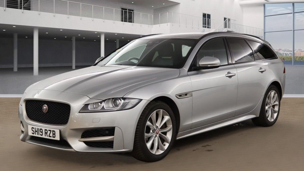 Used Jaguar XF 2019 for sale - 76119318: Photo 4