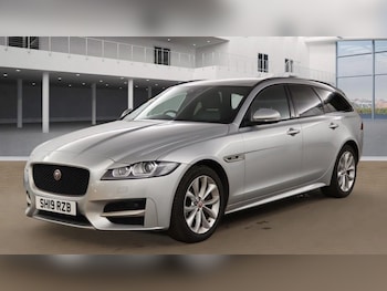 Used Jaguar XF 2019 for sale - 76119318: Photo 4