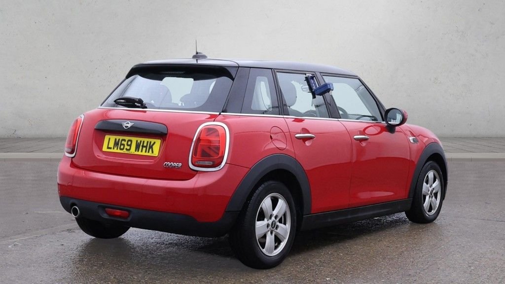 Used MINI Hatch 2019 for sale - 77200400: Photo 2