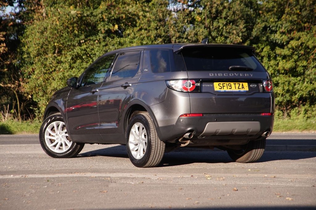 Used Land Rover Discovery Sport 2019 for sale - 78167082: Photo 2