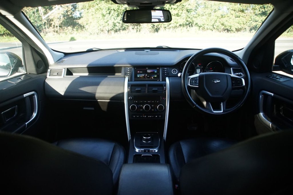 Used Land Rover Discovery Sport 2019 for sale - 78167082: Photo 3