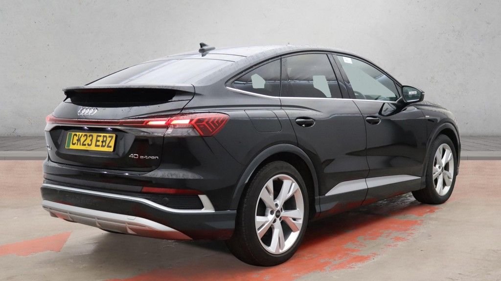 Used Audi Q4 e-tron 2023 for sale - 78200508: Photo 2