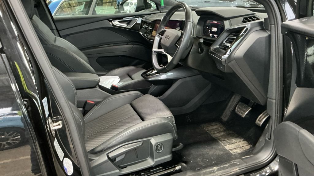 Used Audi Q4 e-tron 2023 for sale - 78200508: Photo 7
