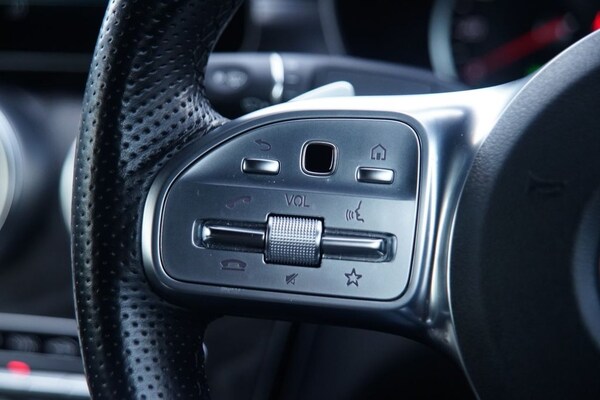 Used Mercedes-Benz C-Class 2019 for sale - 76029621: Photo 11
