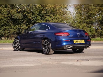 Used Mercedes-Benz C-Class 2019 for sale - 76029621: Photo